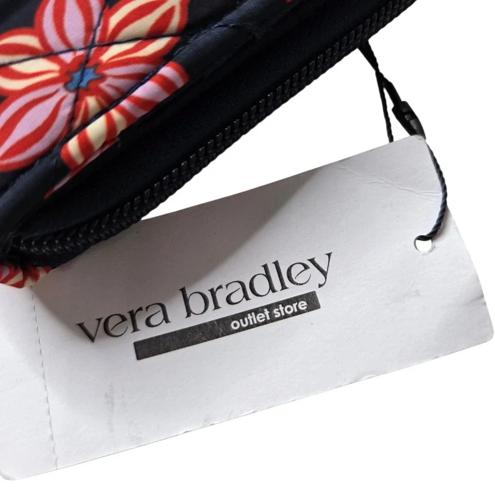 NEW Vera Bradley Womens Navy Floral Quilted Essential Tab Wallet Floral Burst